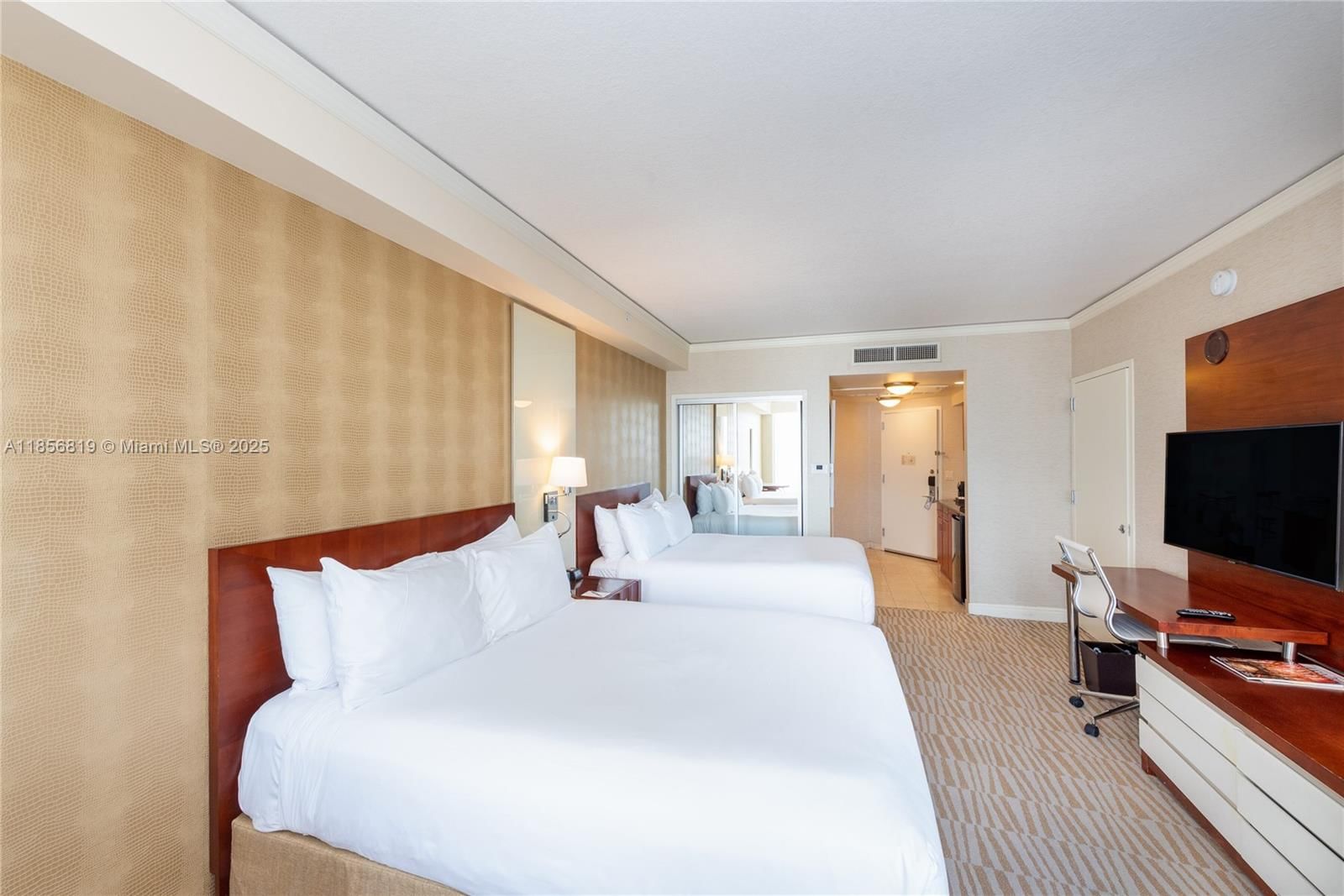Real estate property located at 18001 Collins Ave #1214- 1215, Miami-dade, Trump International Sones, Sunny Isles Beach, FL