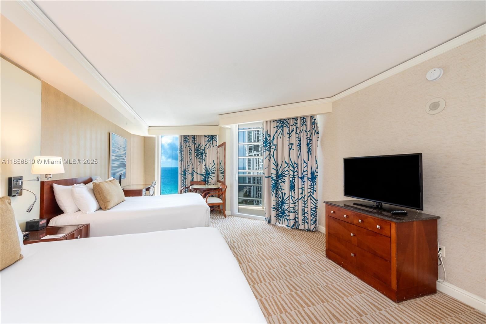 Real estate property located at 18001 Collins Ave #1214- 1215, Miami-dade, Trump International Sones, Sunny Isles Beach, FL