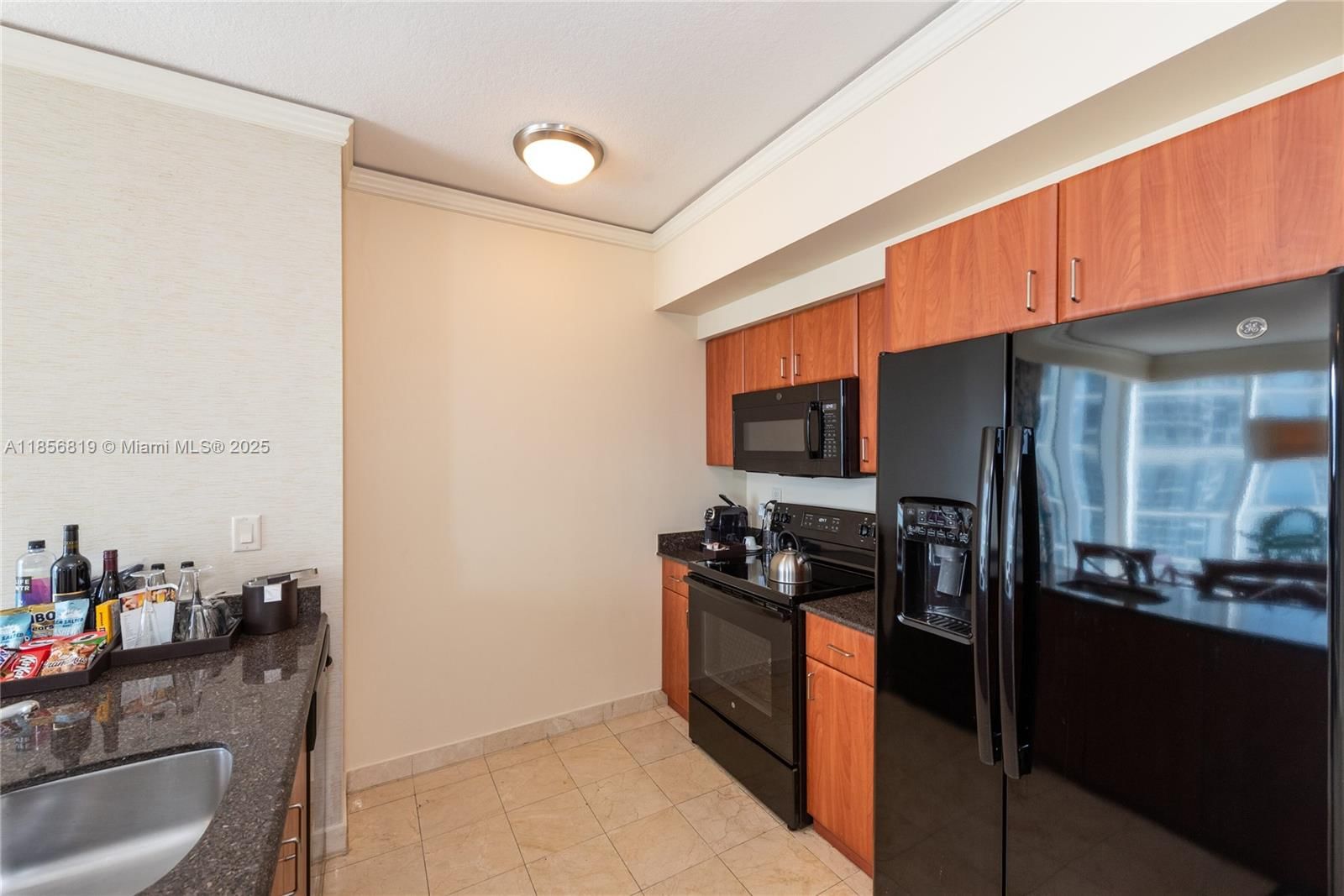 Real estate property located at 18001 Collins Ave #1214- 1215, Miami-dade, Trump International Sones, Sunny Isles Beach, FL