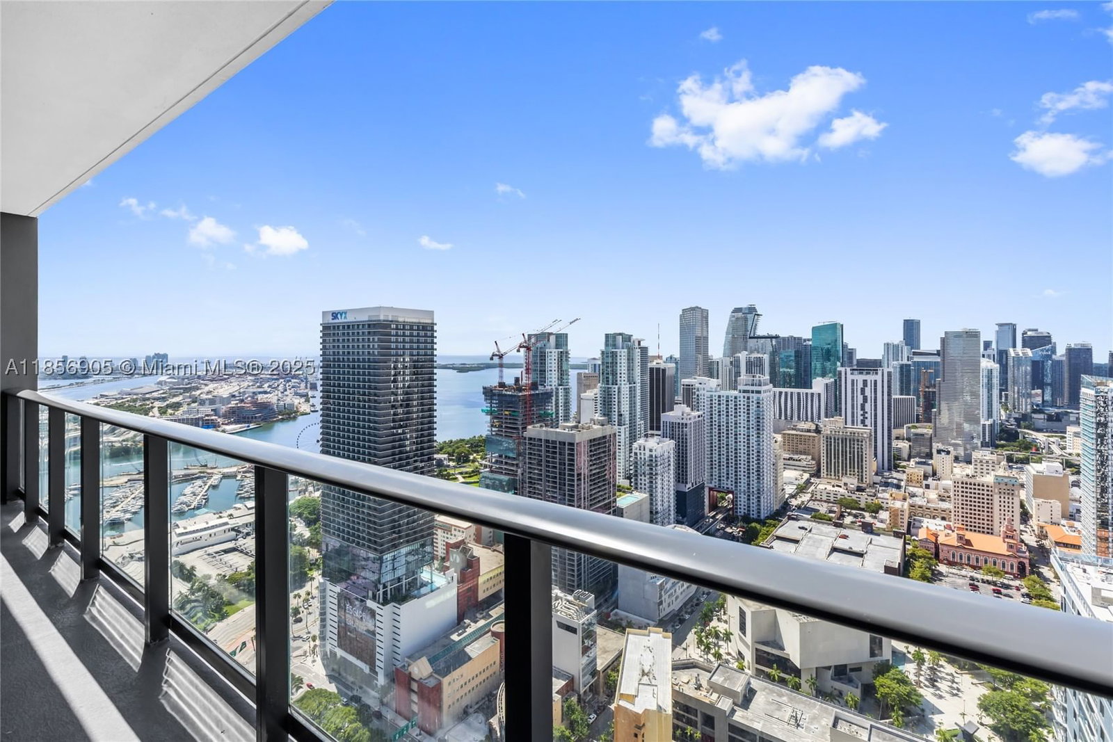 Real estate property located at 601 1st Ave #4607, Miami-dade, Natiivo - Gale Residence, Miami, FL