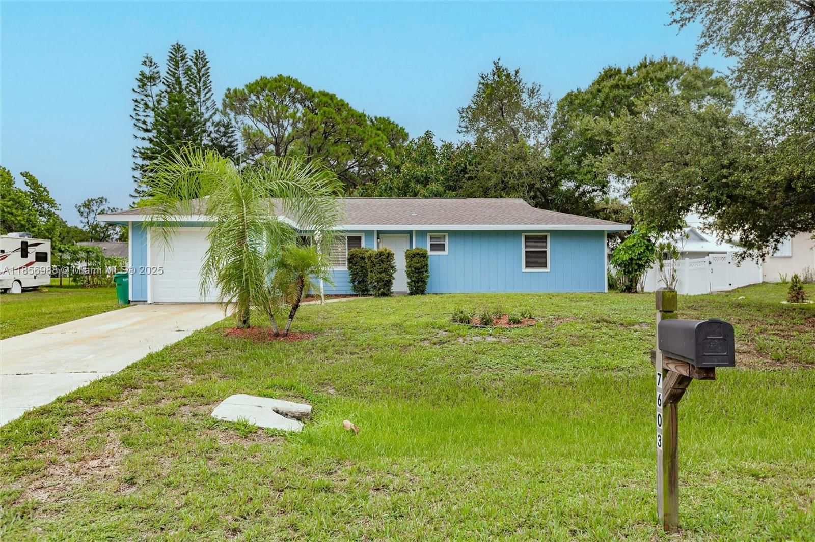 Real estate property located at 7603 Penny Ln, St Lucie, Lakewood Park Unit 7, Fort Pierce, FL