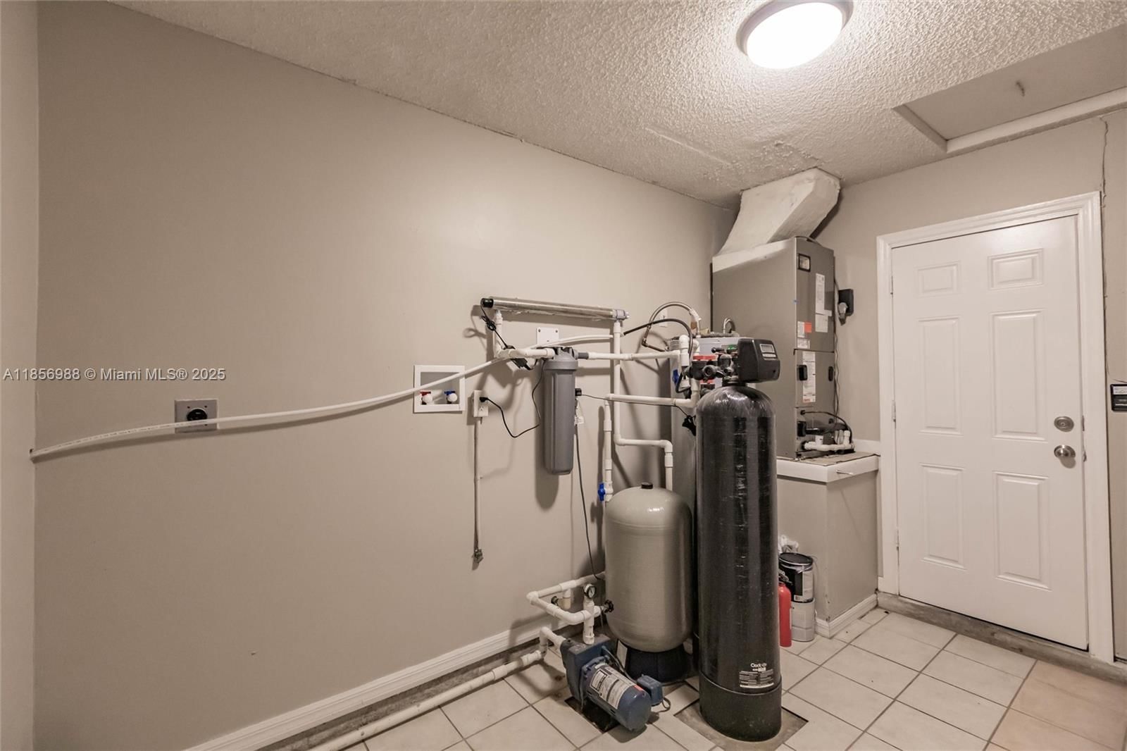 Real estate property located at 7603 Penny Ln, St Lucie, Lakewood Park Unit 7, Fort Pierce, FL