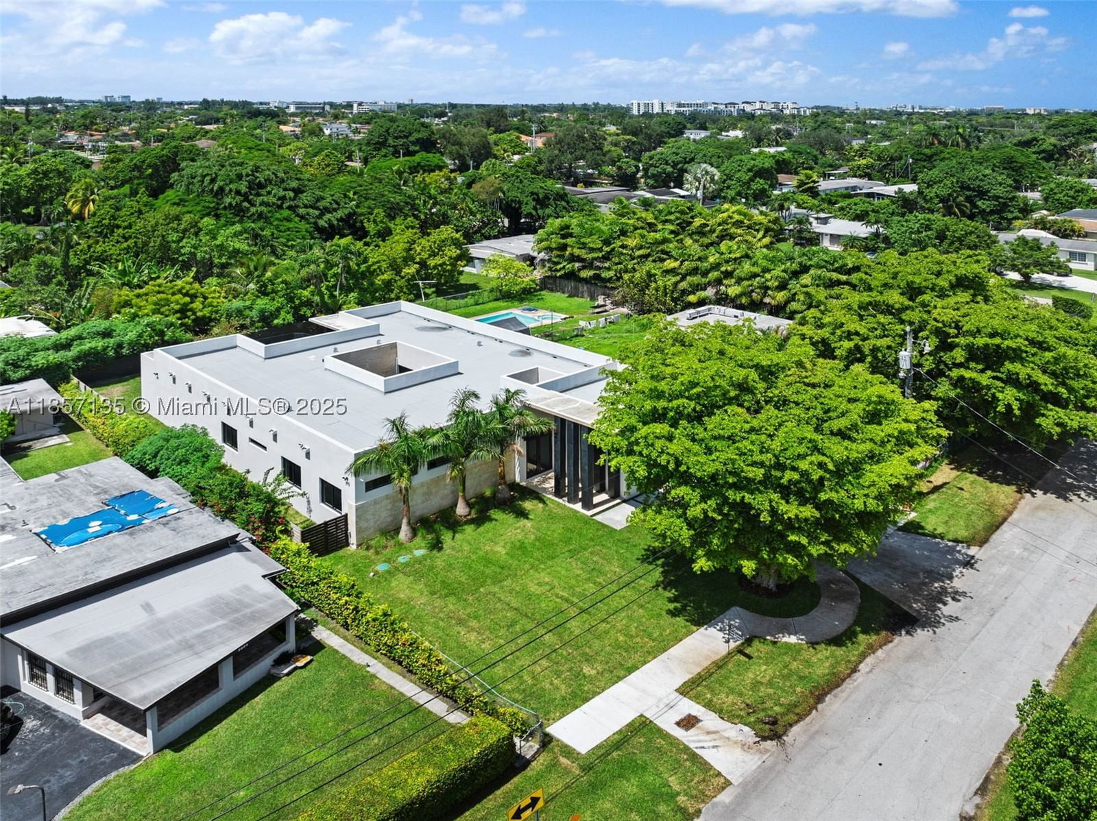 Real estate property located at 2940 63rd Ave, Miami-dade, Coral Villas Rev, Miami, FL