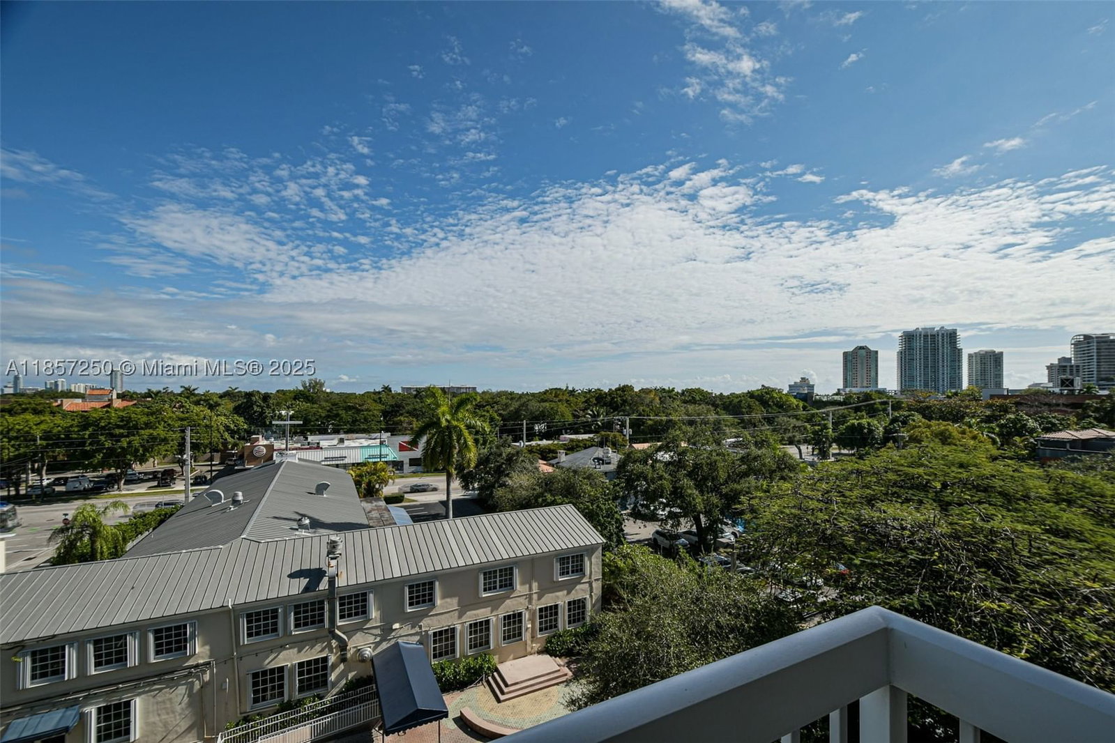 Real estate property located at 2740 28th Ter #603, Miami-dade, Villaggio In The Grove To, Miami, FL