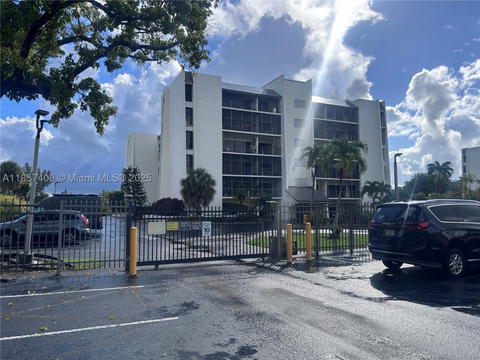 Real estate property located at 14201 66th St #306, Miami-dade, Racquet Club Of Kendale L, Miami, FL
