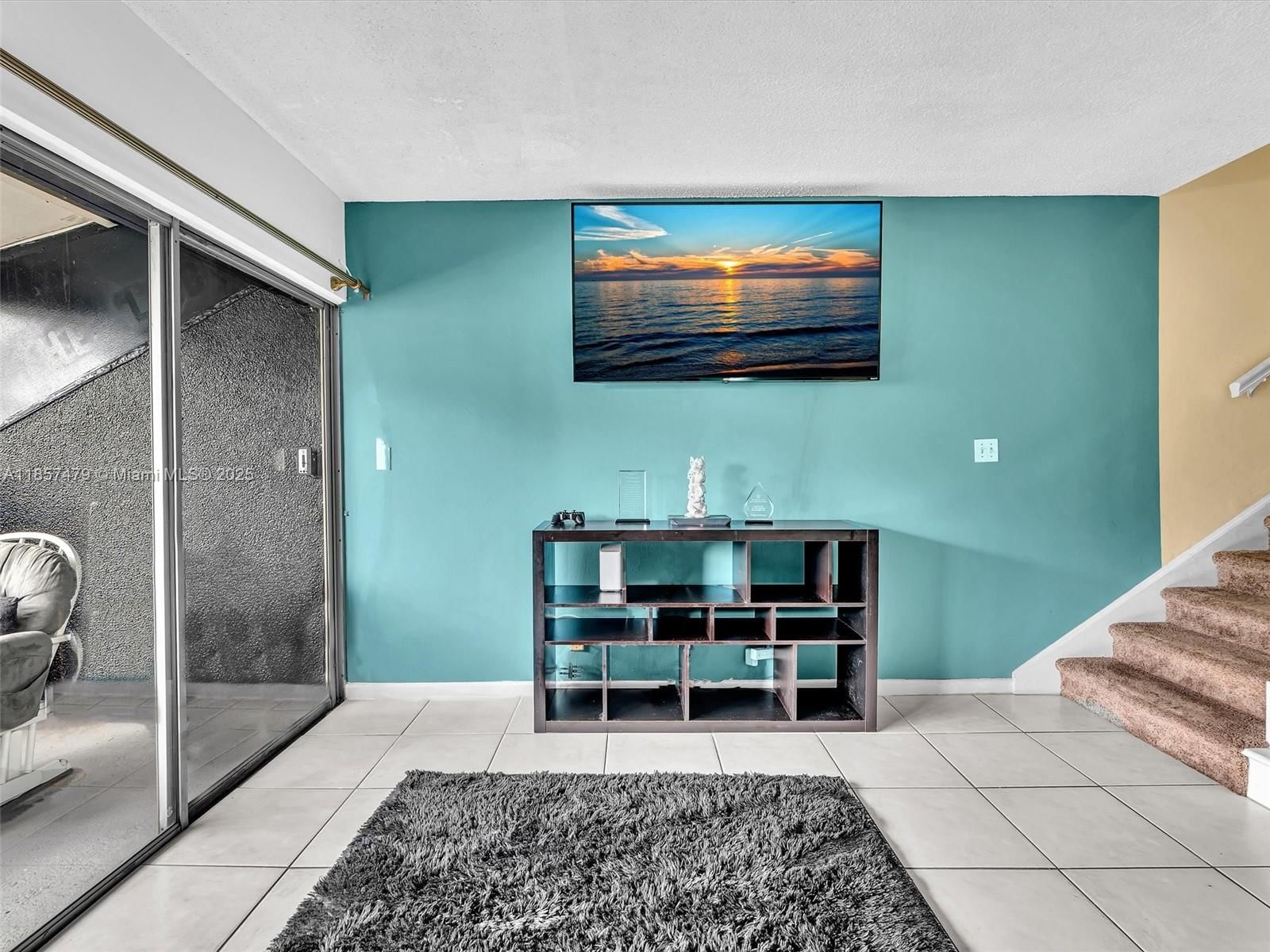Real estate property located at 3301 Spanish Moss Ter #417, Broward, Lakes Of Inverrary Condo, Lauderhill, FL