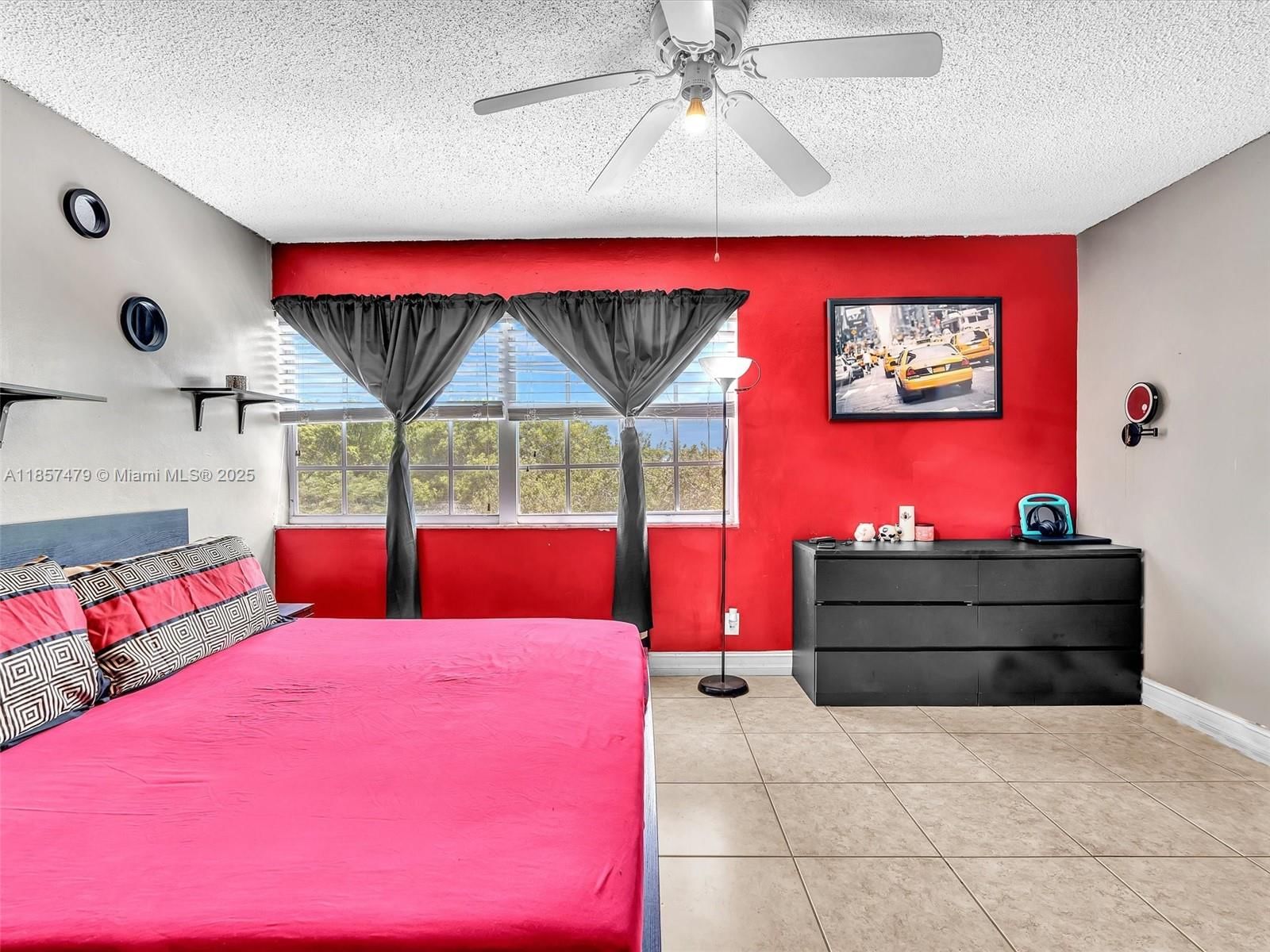 Real estate property located at 3301 Spanish Moss Ter #417, Broward, Lakes Of Inverrary Condo, Lauderhill, FL