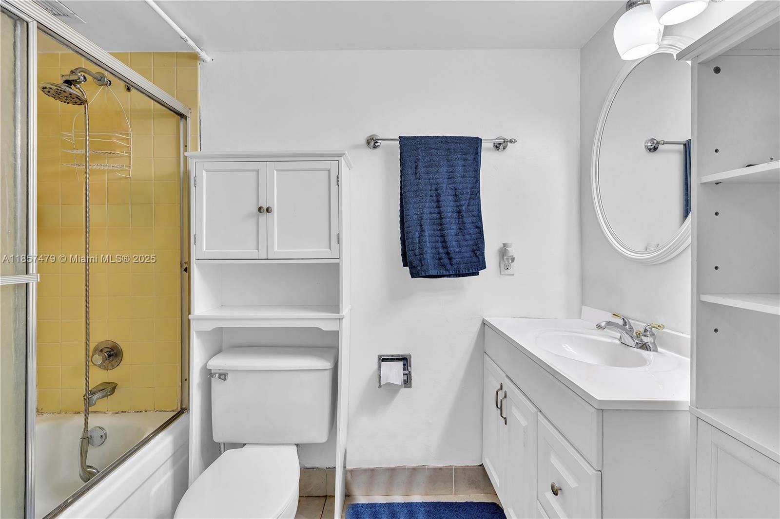 Real estate property located at 3301 Spanish Moss Ter #417, Broward, Lakes Of Inverrary Condo, Lauderhill, FL