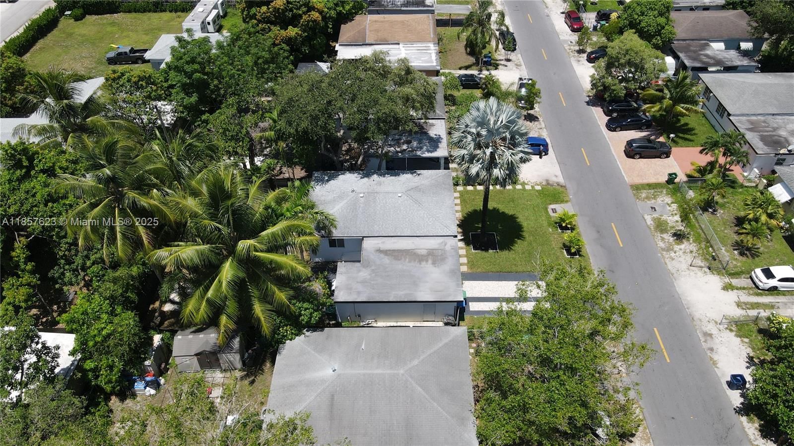 Real estate property located at 270 162nd St, Miami-dade, Fulford Highlands Second, Miami, FL
