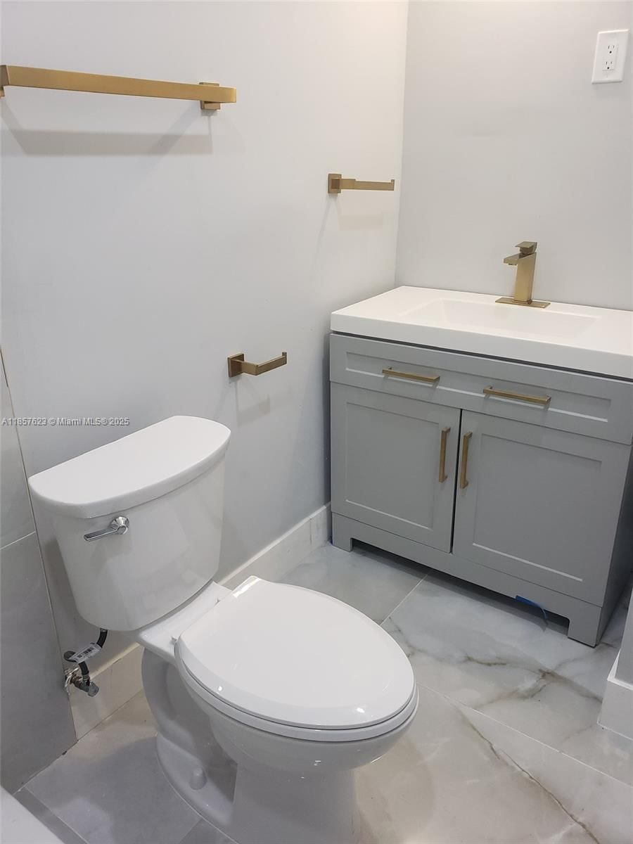Real estate property located at 270 162nd St, Miami-dade, Fulford Highlands Second, Miami, FL