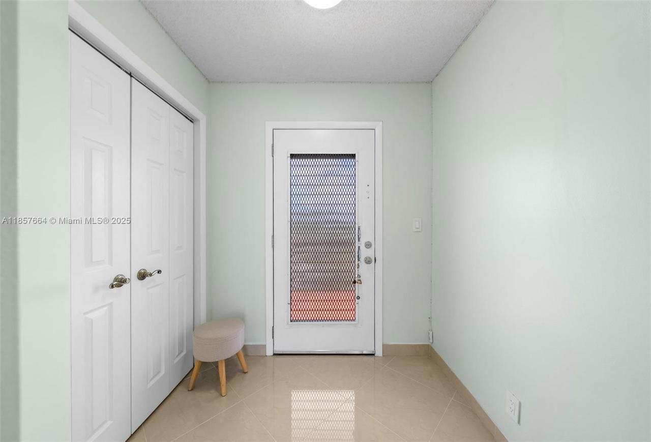 Real estate property located at 4970 Sabal Palm Blvd #403, Broward, Lakes Of Carriage Hills, Tamarac, FL