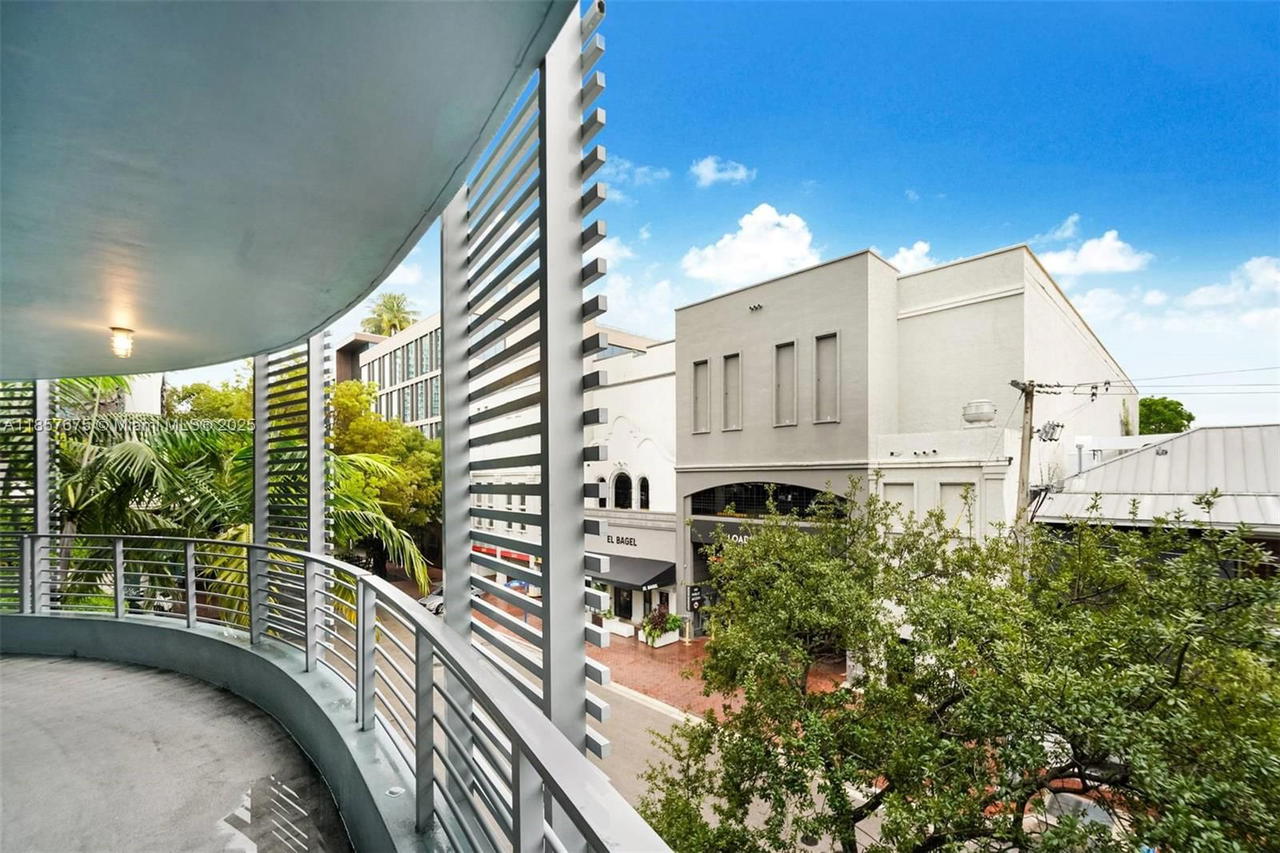 Real estate property located at 3339 Virginia Street #301, Miami-dade, Lofts At Mayfair Condo, Miami, FL