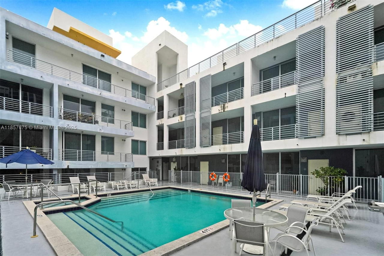 Real estate property located at 3339 Virginia Street #301, Miami-dade, Lofts At Mayfair Condo, Miami, FL