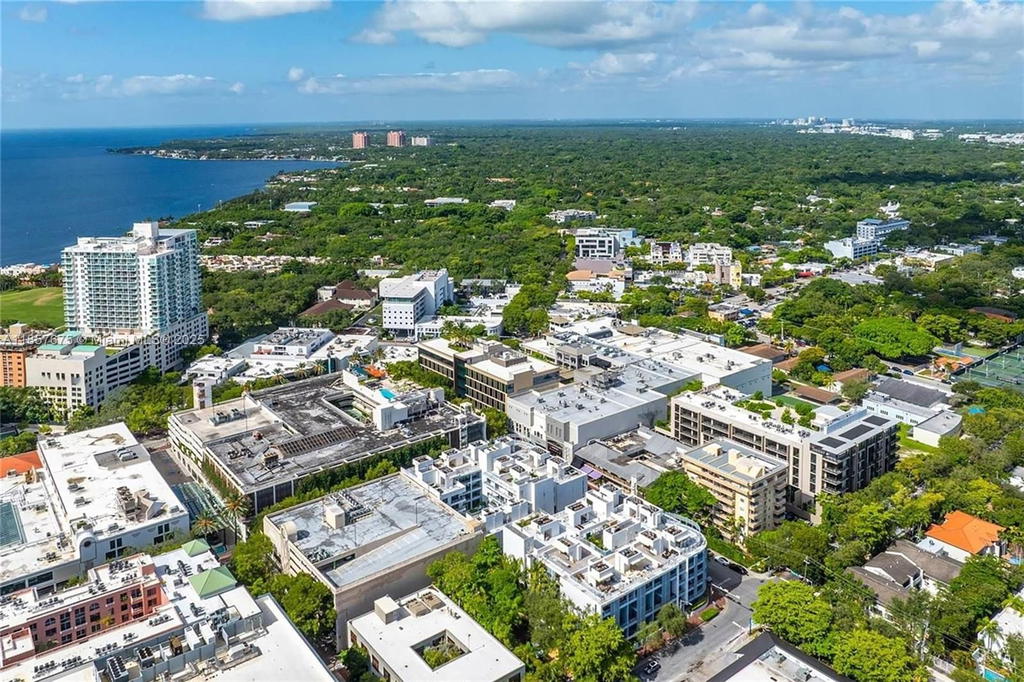 Real estate property located at 3339 Virginia Street #301, Miami-dade, Lofts At Mayfair Condo, Miami, FL