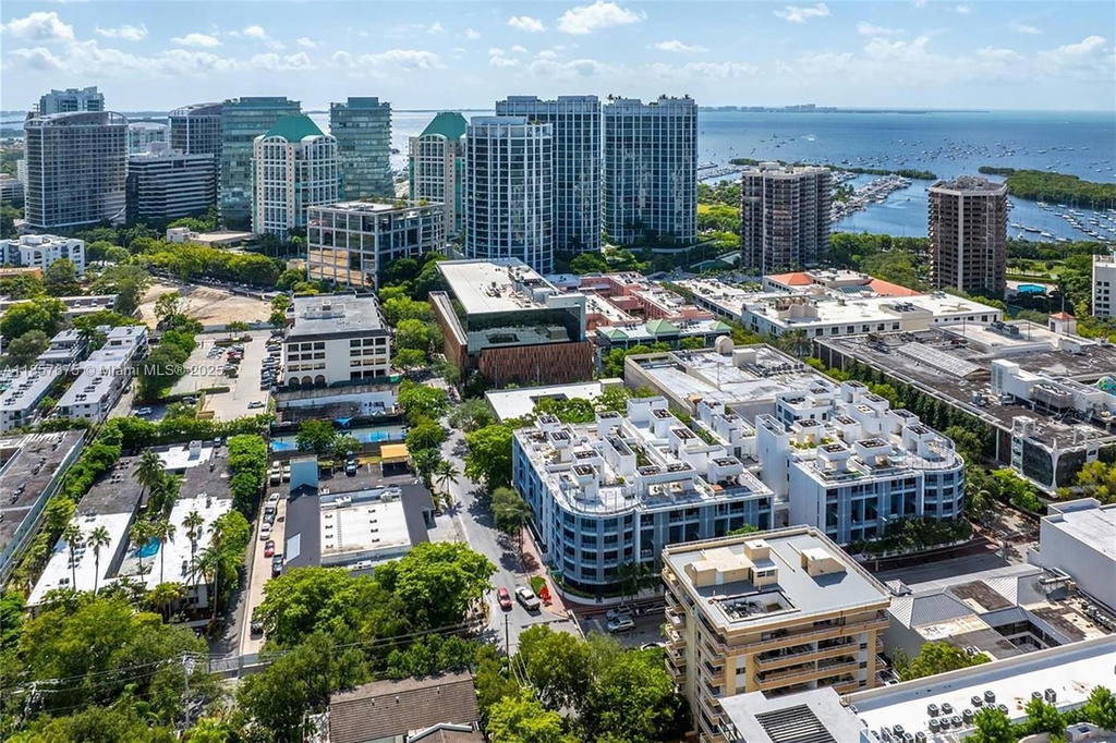 Real estate property located at 3339 Virginia Street #301, Miami-dade, Lofts At Mayfair Condo, Miami, FL