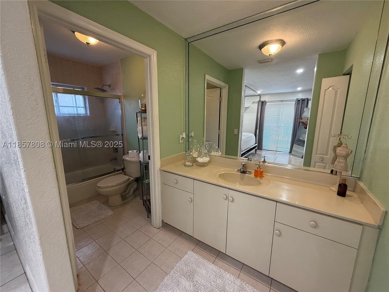 Real estate property located at 10949 Okeechobee Rd #202, Miami-dade, Garden Villas Condo Ii, Hialeah Gardens, FL