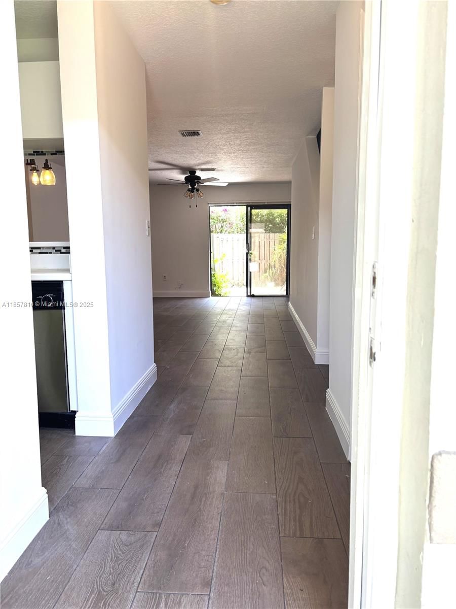 Real estate property located at 226 City View Drive, Broward, City View Townhomes, Fort Lauderdale, FL