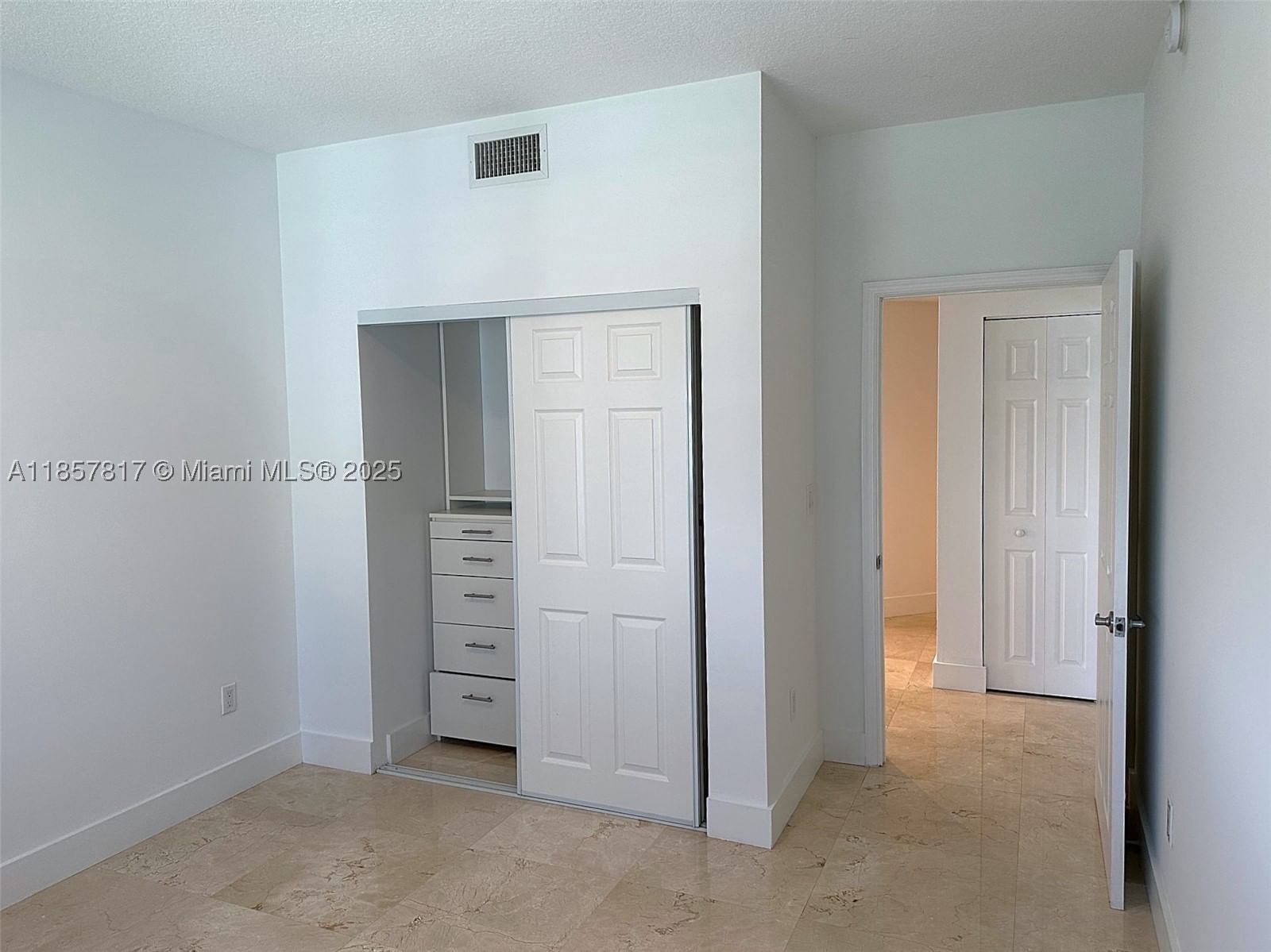 Real estate property located at 2080 Ocean Drive MPH12, Broward, 2080 Ocean Drive Condo, Hallandale Beach, FL