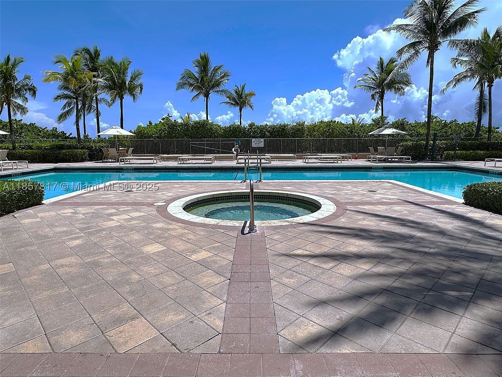Real estate property located at 2080 Ocean Drive MPH12, Broward, 2080 Ocean Drive Condo, Hallandale Beach, FL