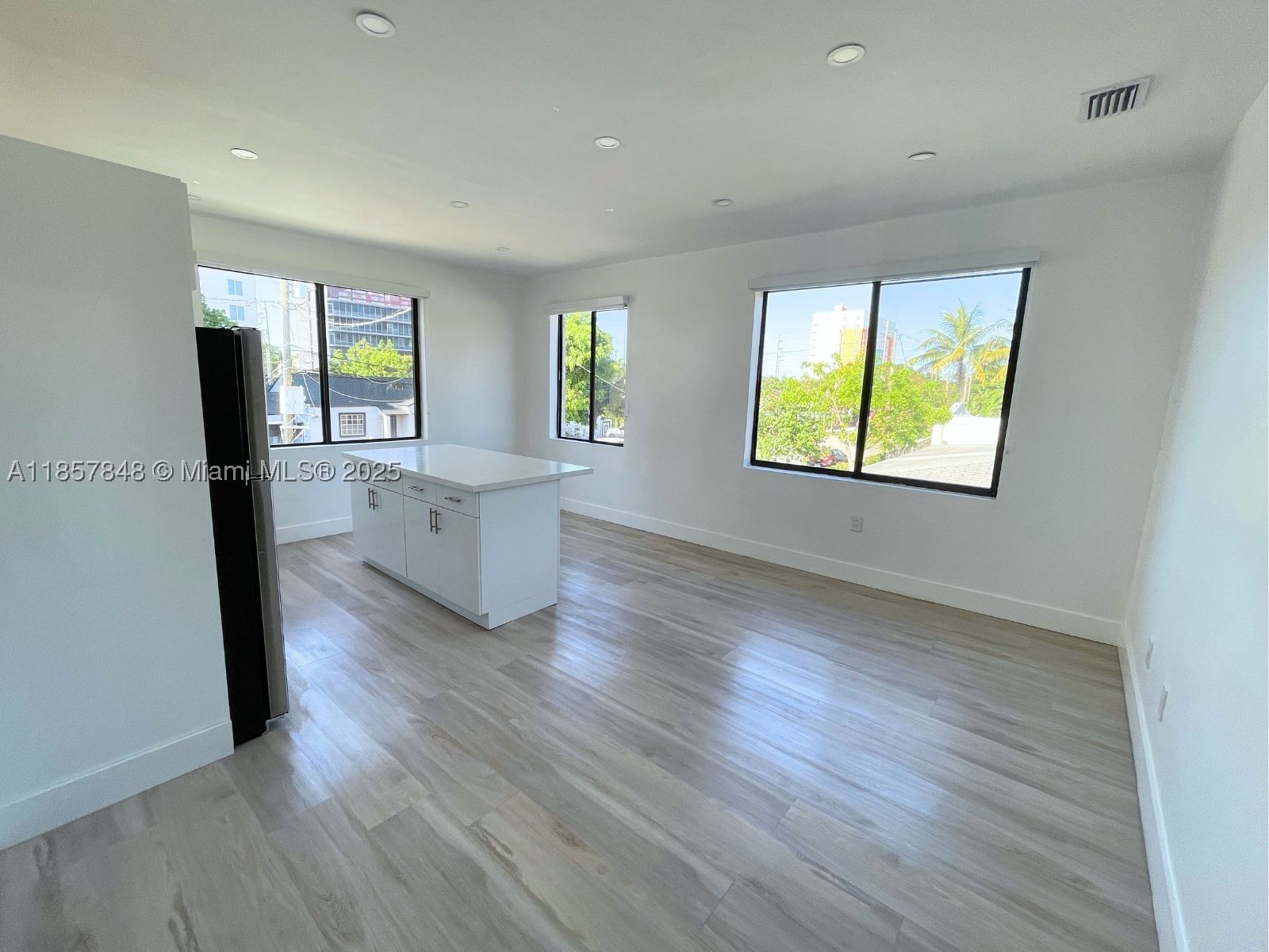 Real estate property located at 1376 35th St, Miami-dade, West End Park Amd Pl, Miami, FL