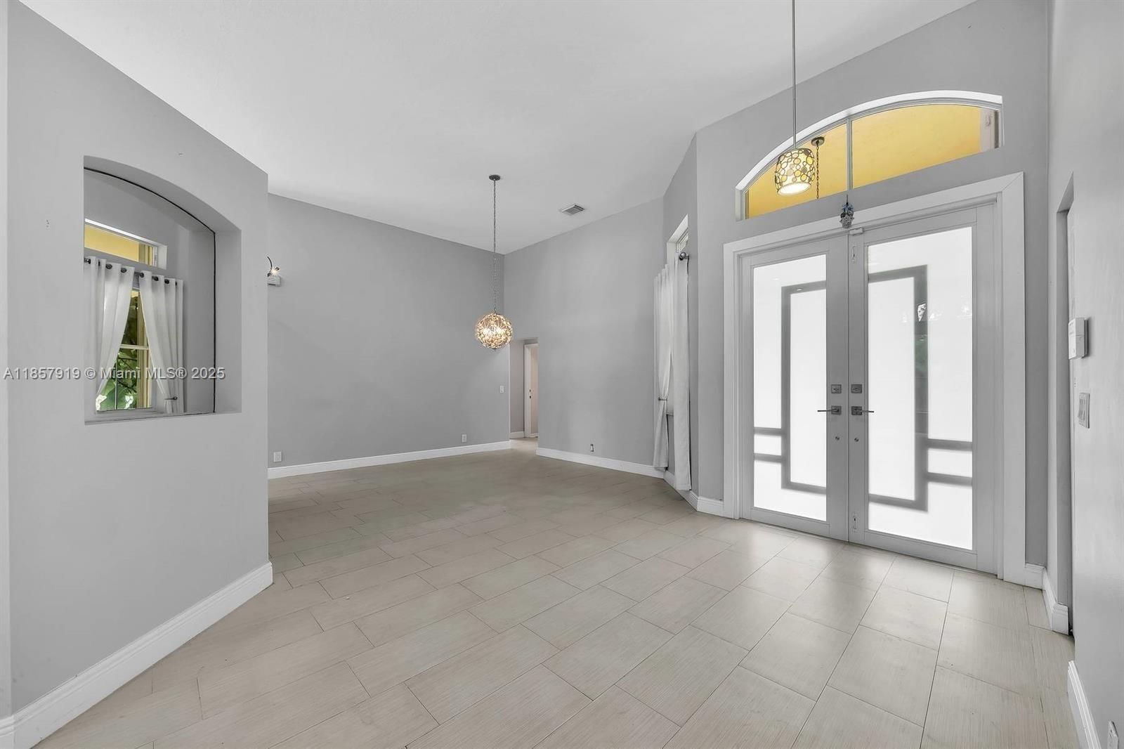 Real estate property located at 5323 34th Way, Broward, Banyan Oakridge Plat, Hollywood, FL
