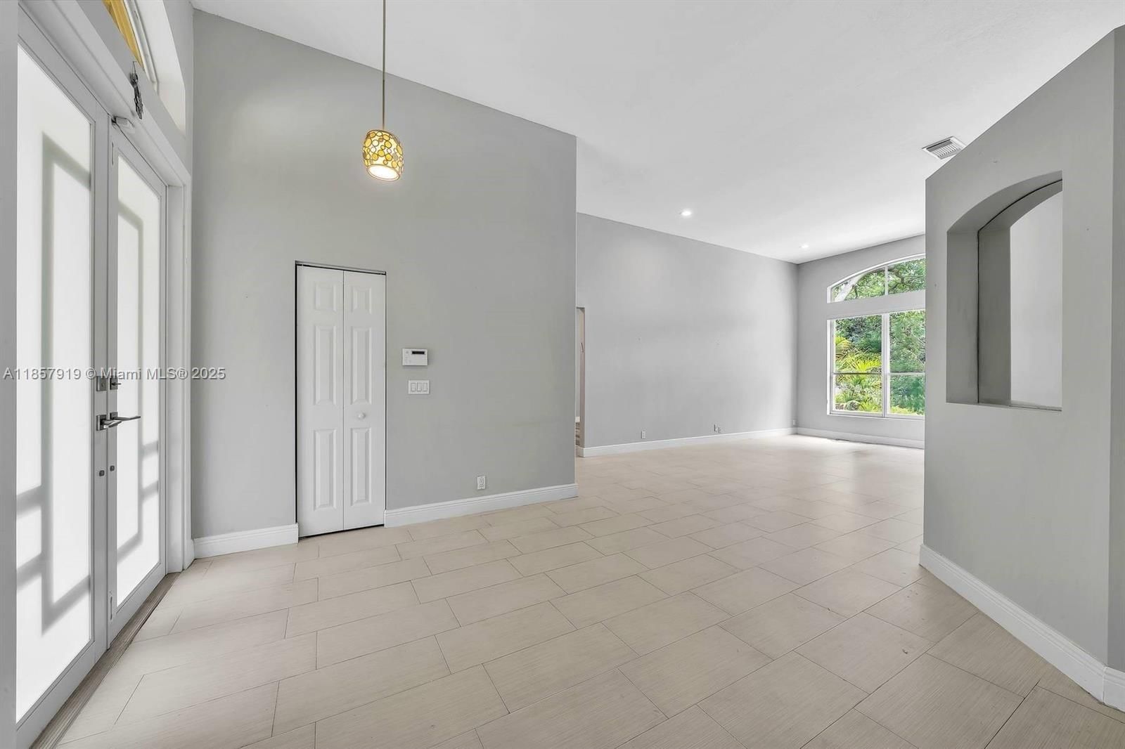 Real estate property located at 5323 34th Way, Broward, Banyan Oakridge Plat, Hollywood, FL