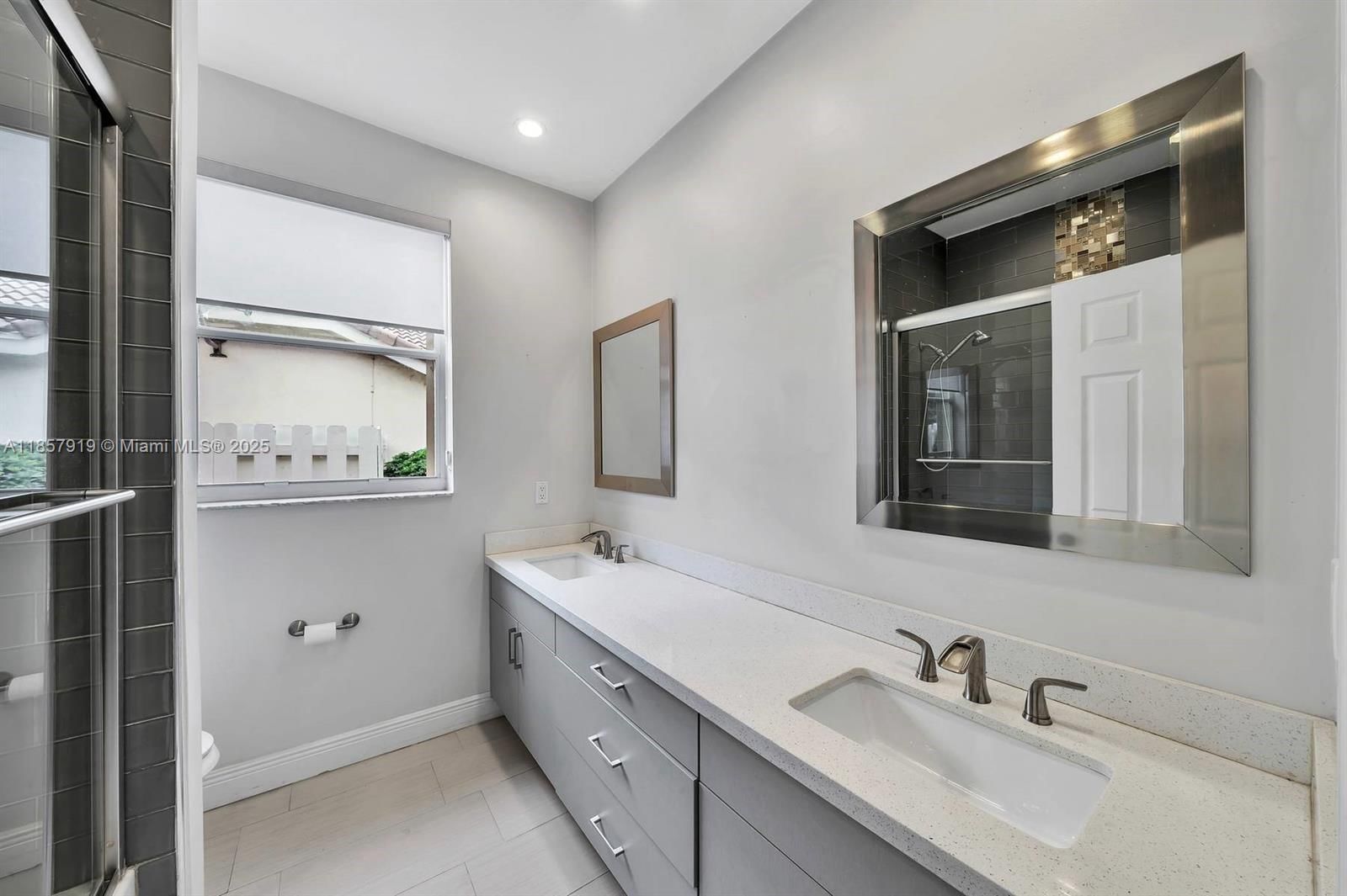 Real estate property located at 5323 34th Way, Broward, Banyan Oakridge Plat, Hollywood, FL