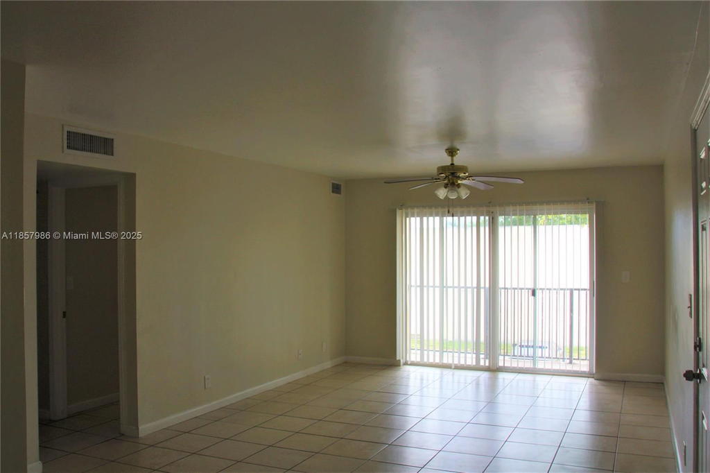 Real estate property located at 2922 55th Ave #2B, Broward, Stonebridge Gardens Secti, Lauderhill, FL
