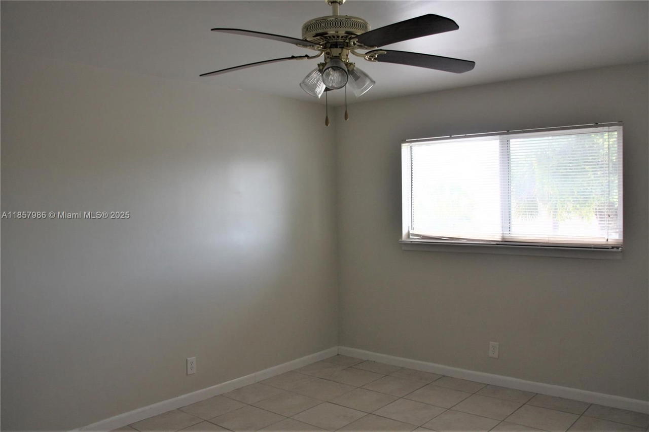 Real estate property located at 2922 55th Ave #2B, Broward, Stonebridge Gardens Secti, Lauderhill, FL