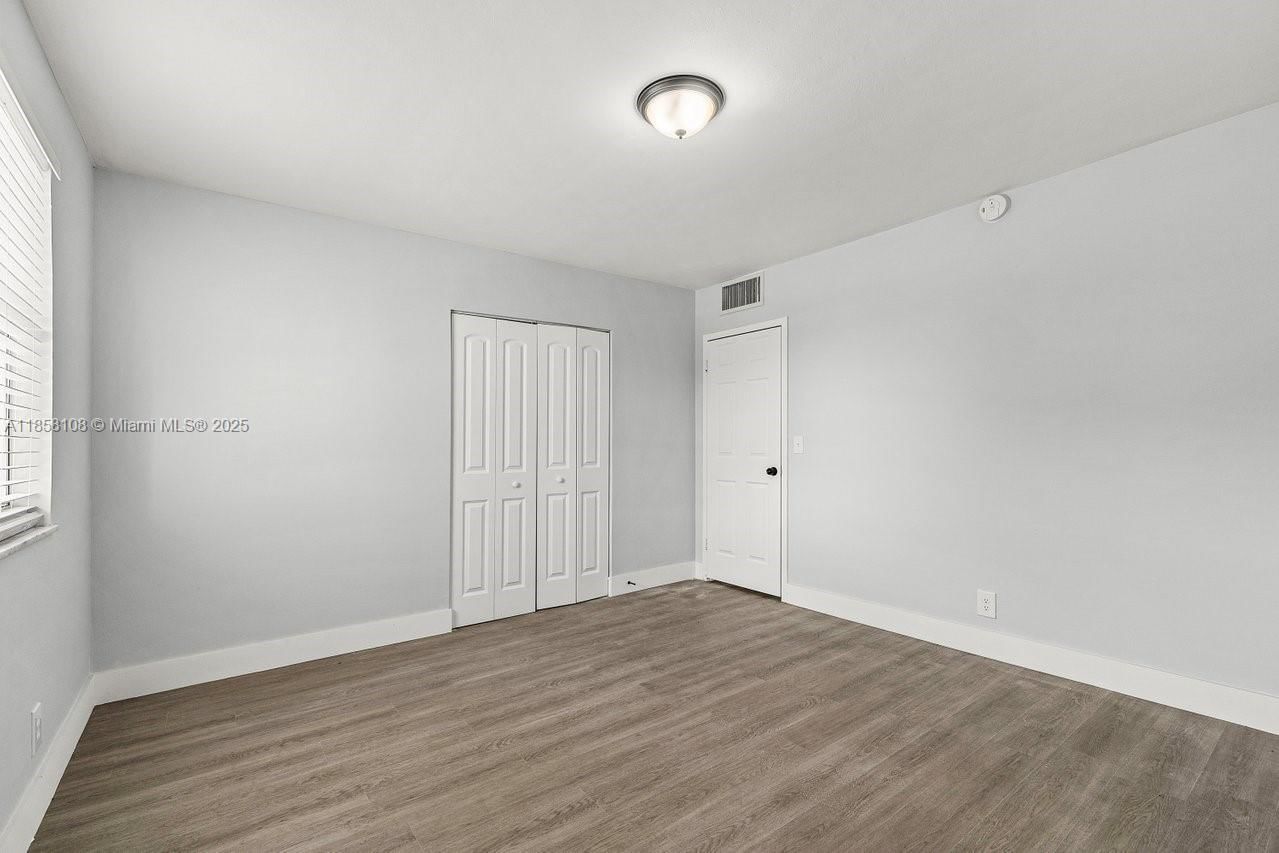 Real estate property located at 1530 Crescent Cir, Palm Beach, Lake Park Add 3, West Palm Beach, FL