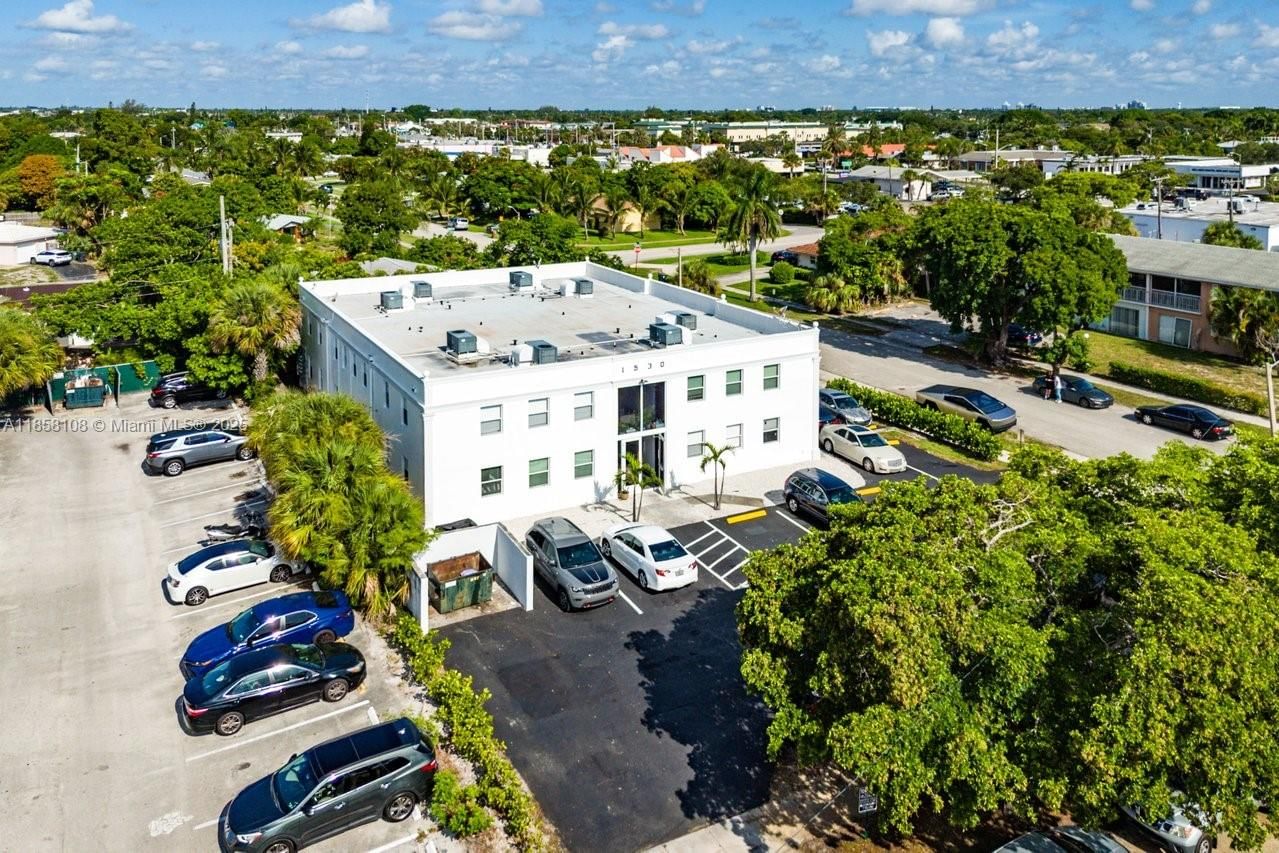 Real estate property located at 1530 Crescent Cir, Palm Beach, Lake Park Add 3, West Palm Beach, FL