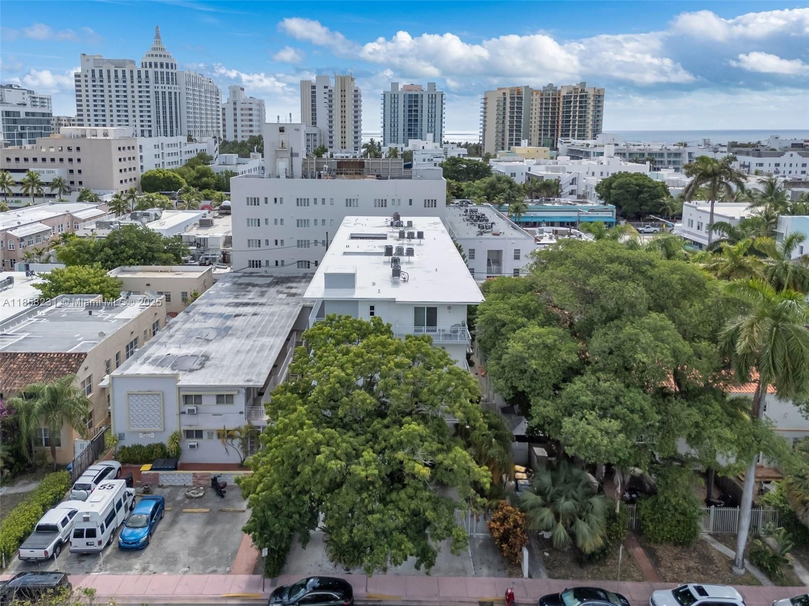 Real estate property located at 1519 Drexel Ave #403, Miami-dade, Drexel 15 Condo, Miami Beach, FL