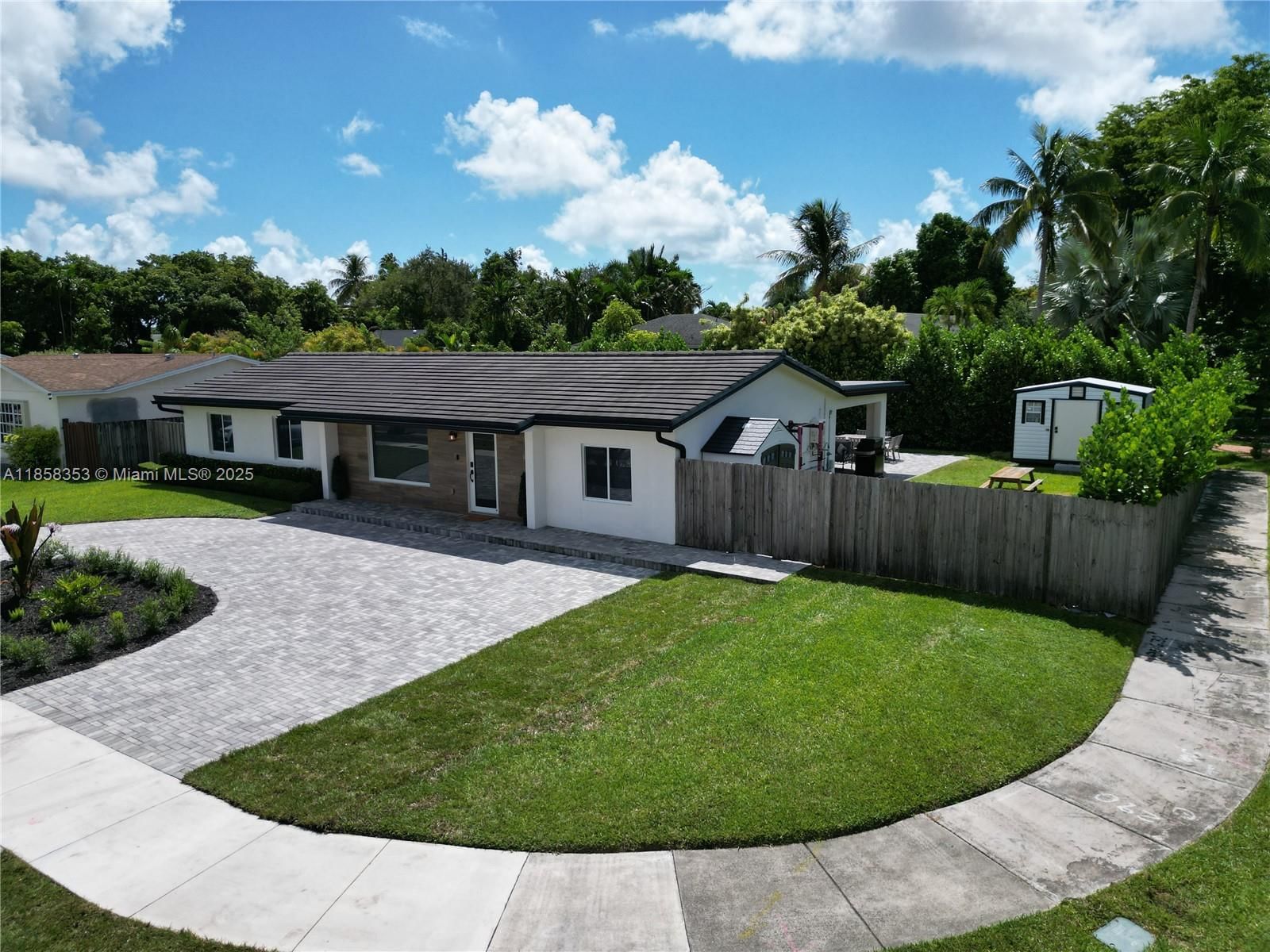 Real estate property located at 18573 89th Pl, Miami-dade, Section Nineteen Bel Aire, Cutler Bay, FL