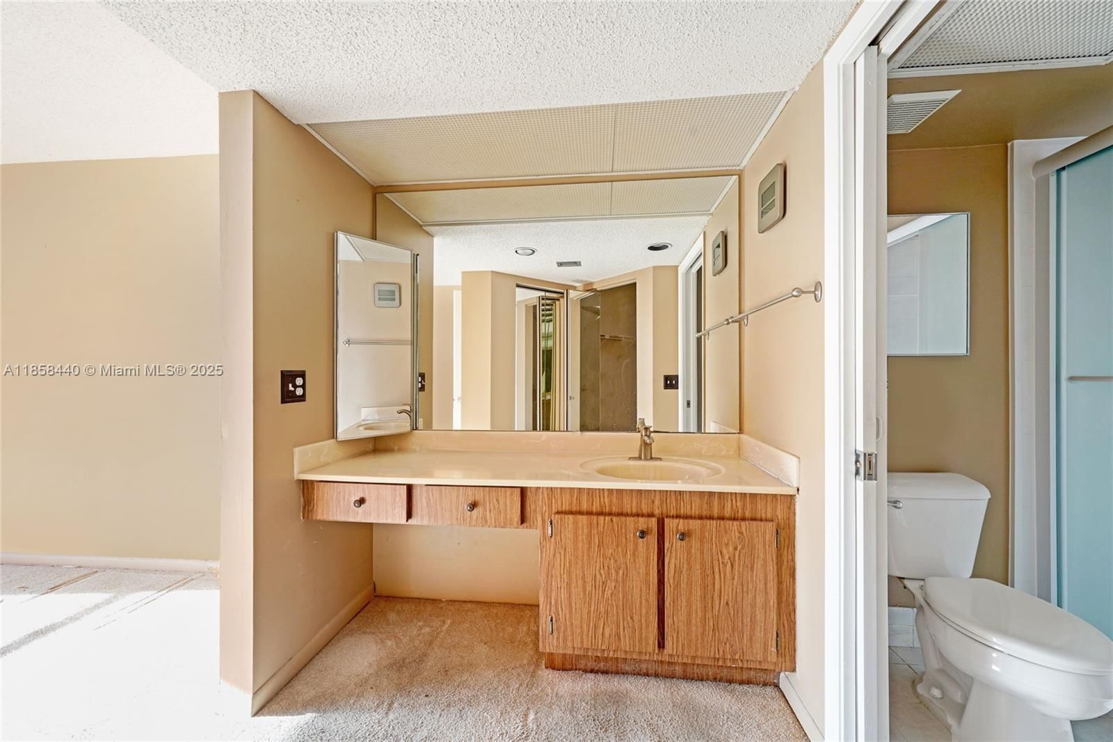 Real estate property located at 300 130th Ter #405B, Broward, Lancaster At Century Vill, Pembroke Pines, FL