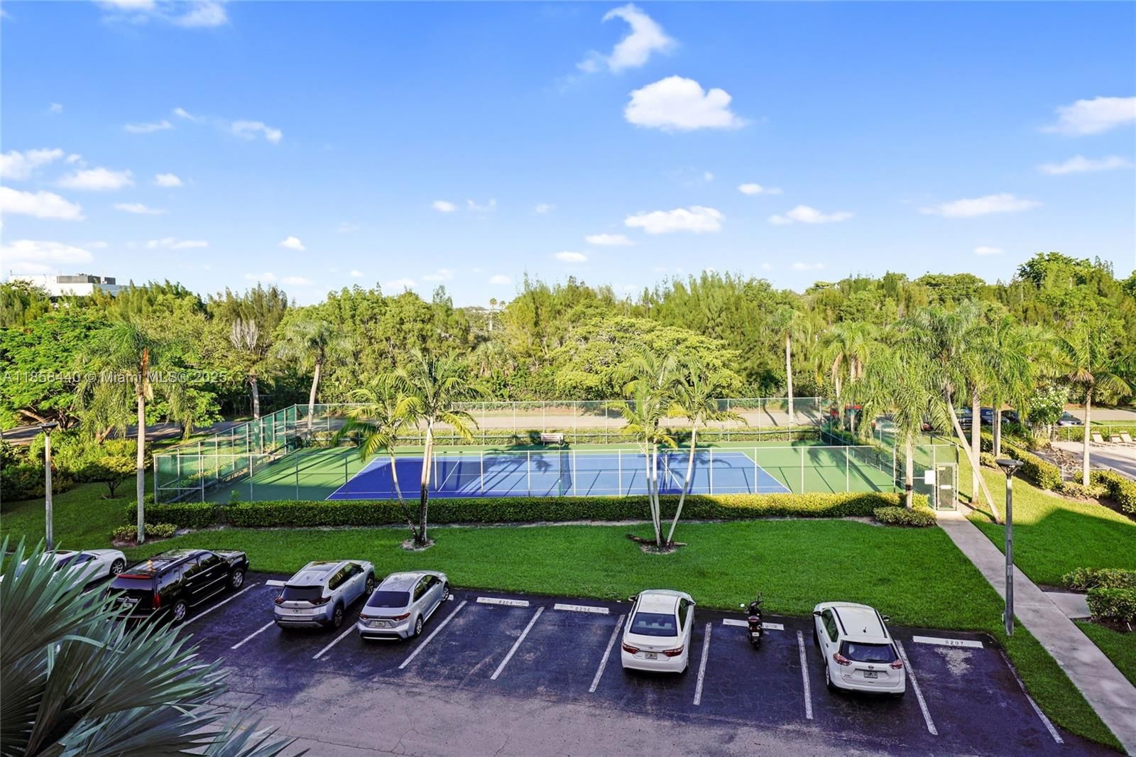 Real estate property located at 300 130th Ter #405B, Broward, Lancaster At Century Vill, Pembroke Pines, FL