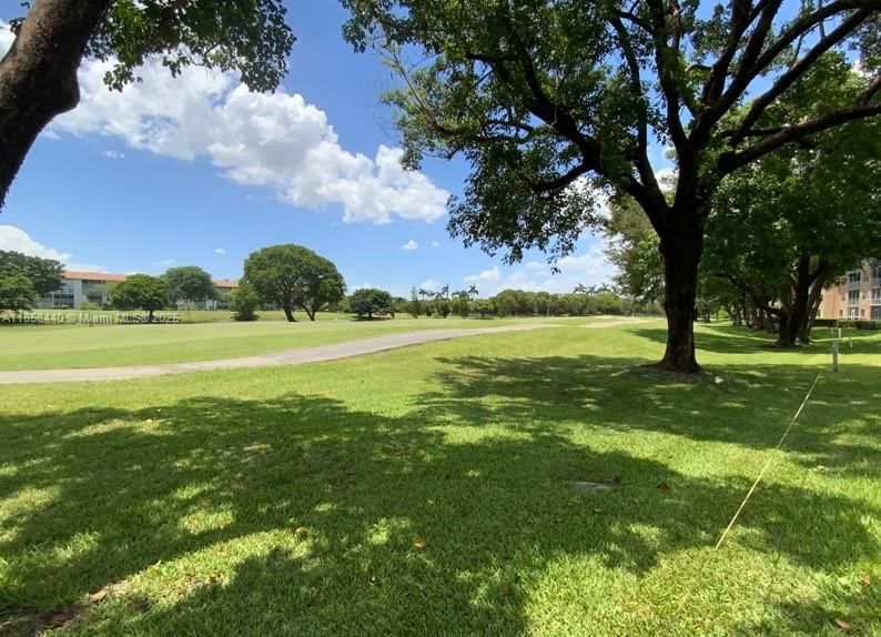 Real estate property located at 300 130th Ter #405B, Broward, Lancaster At Century Vill, Pembroke Pines, FL