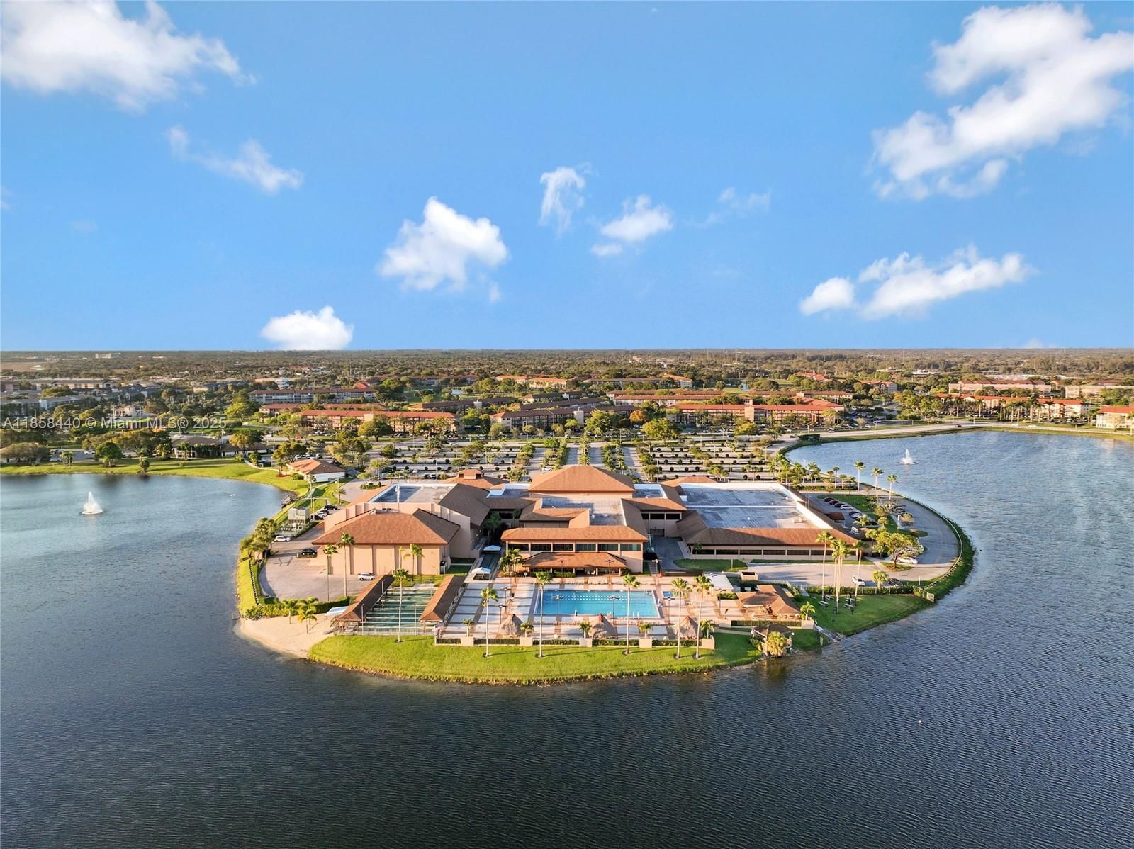 Real estate property located at 300 130th Ter #405B, Broward, Lancaster At Century Vill, Pembroke Pines, FL