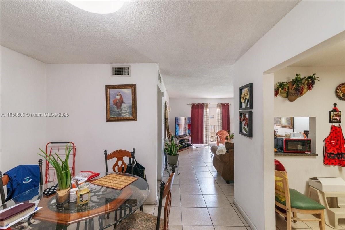 Real estate property located at 6190 19th Ave #202, Miami-dade, Morada No 1 Condo, Hialeah, FL