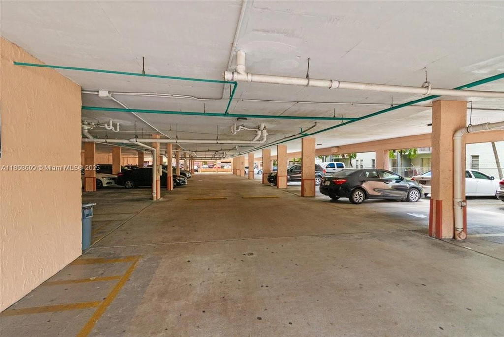 Real estate property located at 6190 19th Ave #202, Miami-dade, Morada No 1 Condo, Hialeah, FL