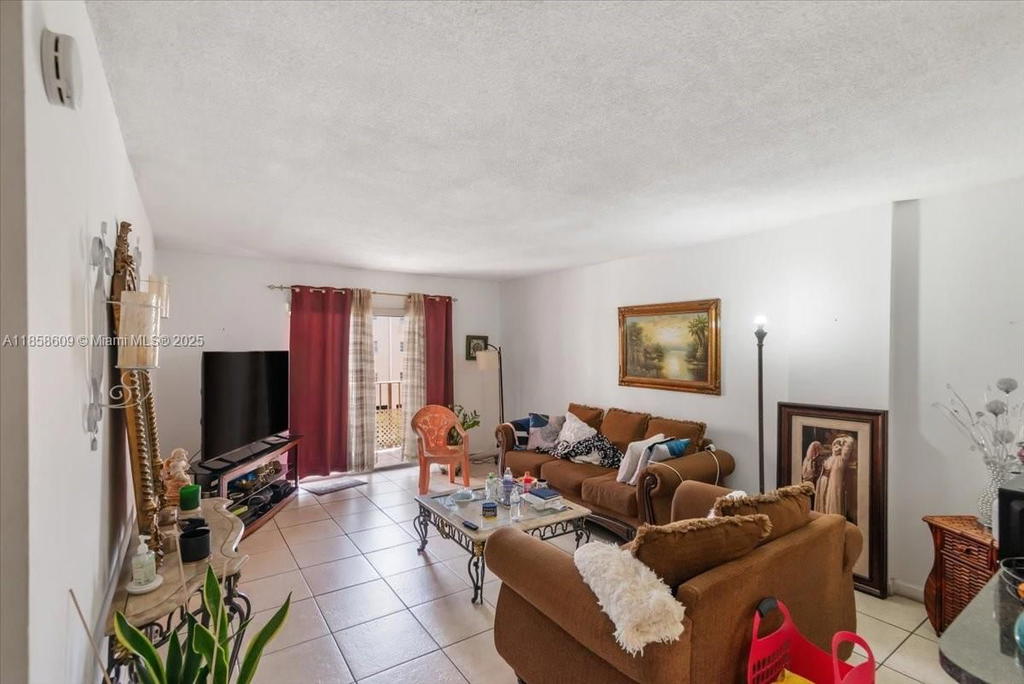 Real estate property located at 6190 19th Ave #202, Miami-dade, Morada No 1 Condo, Hialeah, FL