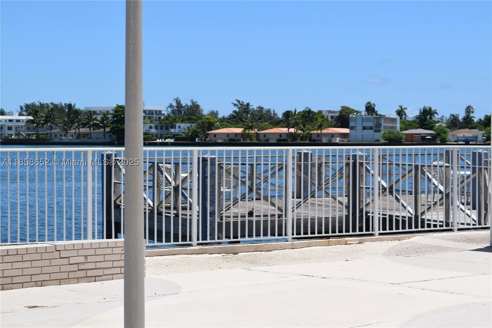 Real estate property located at 1865 79th St Cswy #4C, Miami-dade, Kennedy House Condo, North Bay Village, FL