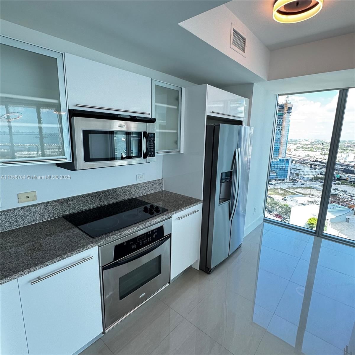 Real estate property located at 888 Biscayne Blvd #2012, Miami-dade, Marinablue Condo, Miami, FL