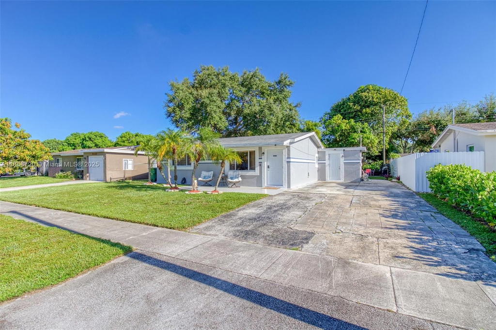 Real estate property located at 9452 51st Ct, Broward, Summertime Isles 1st Add, Cooper City, FL