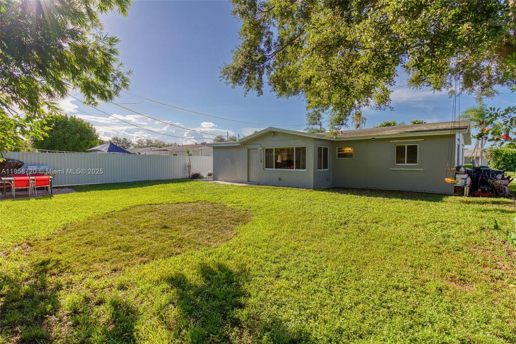 Real estate property located at 9452 51st Ct, Broward, Summertime Isles 1st Add, Cooper City, FL