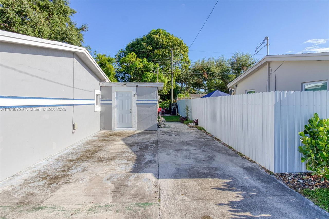 Real estate property located at 9452 51st Ct, Broward, Summertime Isles 1st Add, Cooper City, FL