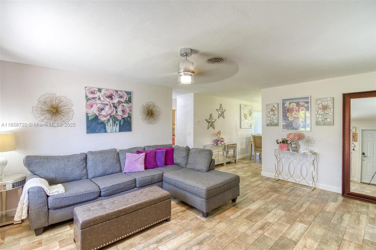 Real estate property located at 9452 51st Ct, Broward, Summertime Isles 1st Add, Cooper City, FL