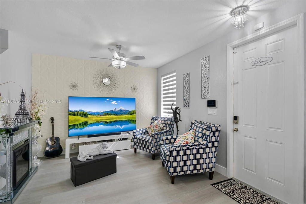 Real estate property located at 27356 142nd Ct, Miami-dade, Mandarin Lakes, Homestead, FL