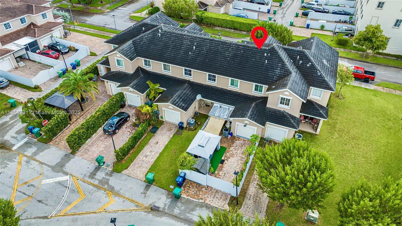 Real estate property located at 27356 142nd Ct, Miami-dade, Mandarin Lakes, Homestead, FL