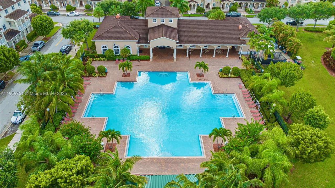 Real estate property located at 27356 142nd Ct, Miami-dade, Mandarin Lakes, Homestead, FL