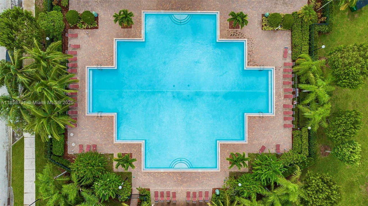 Real estate property located at 27356 142nd Ct, Miami-dade, Mandarin Lakes, Homestead, FL